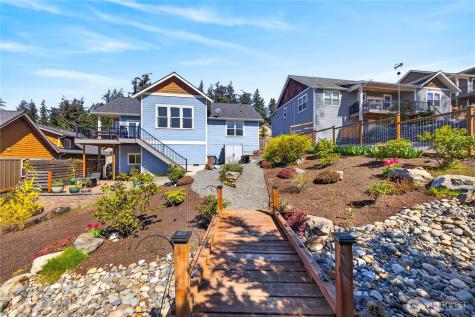 1268 Curtis Way Freeland WA 98249