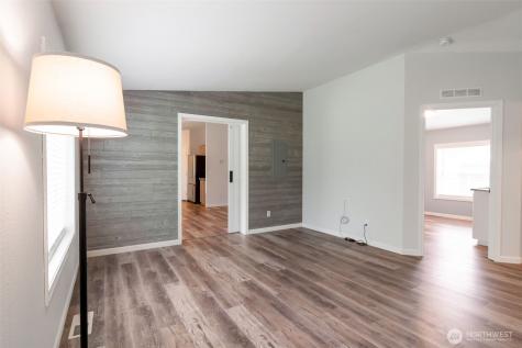 19515 95th Avenue NE Arlington WA 98223