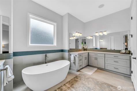 24132 NE 131st Terrace Redmond WA 98053