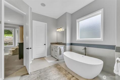 24132 NE 131st Terrace Redmond WA 98053