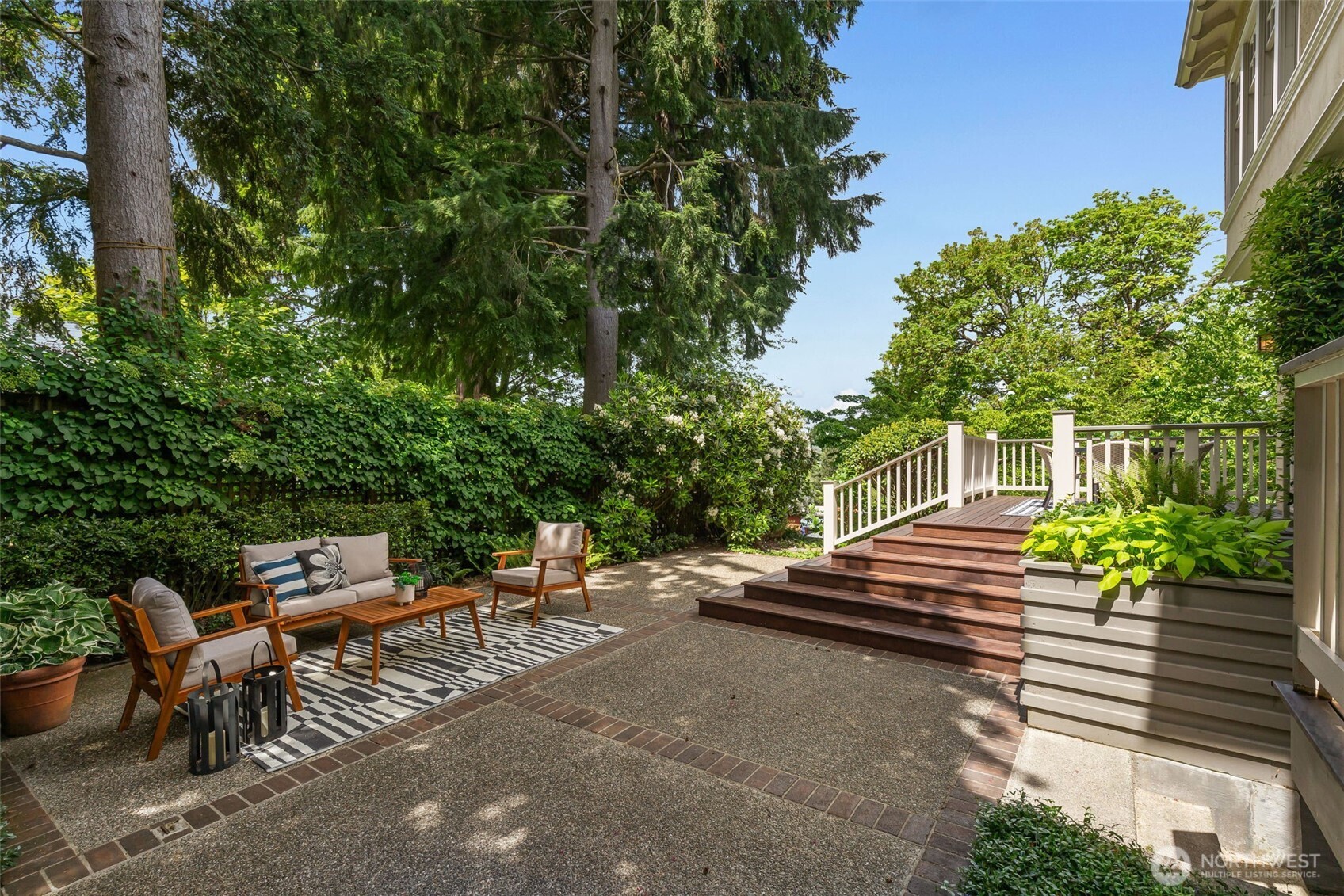 233 36th Avenue E Seattle WA 98112