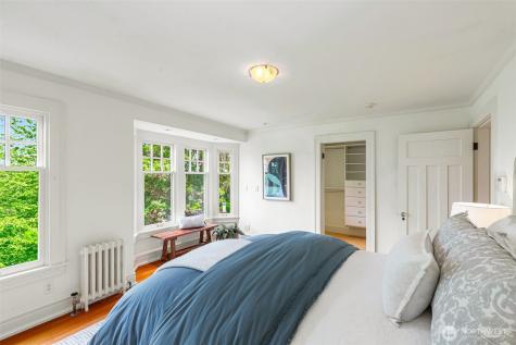233 36th Avenue E Seattle WA 98112