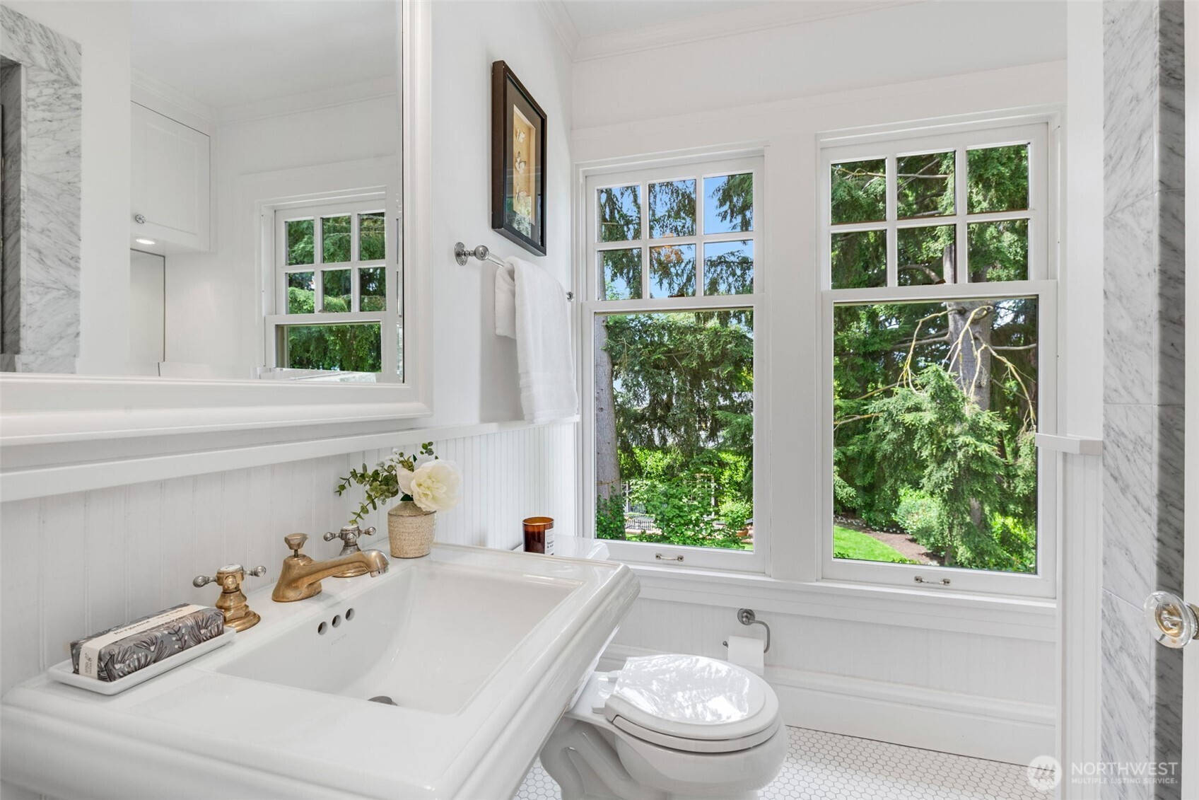 233 36th Avenue E Seattle WA 98112
