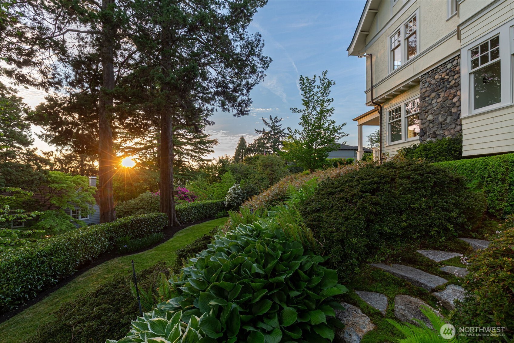 233 36th Avenue E Seattle WA 98112
