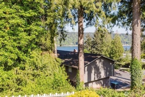 7530 Navajo Trail NE Bremerton WA 98311