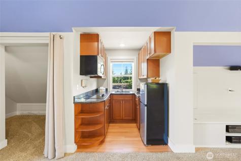 405 N Davies Road Lake Stevens WA 98258