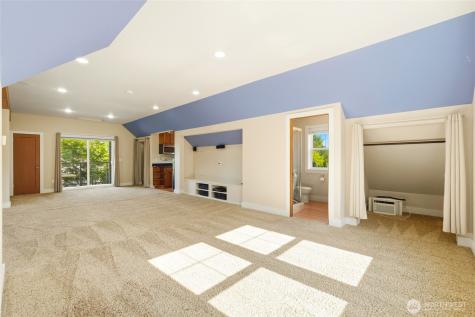 405 N Davies Road Lake Stevens WA 98258