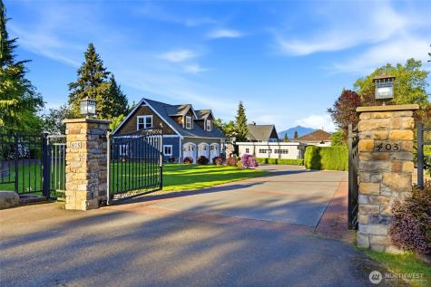 405 N Davies Road Lake Stevens WA 98258