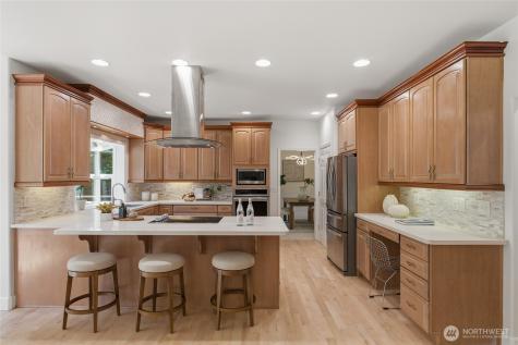 5107 218th Avenue NE Redmond WA 98053