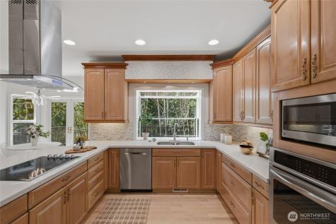 5107 218th Avenue NE Redmond WA 98053