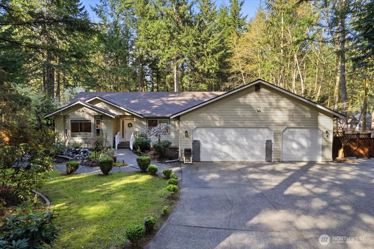 879 Kamus Way Fox Island WA 98333