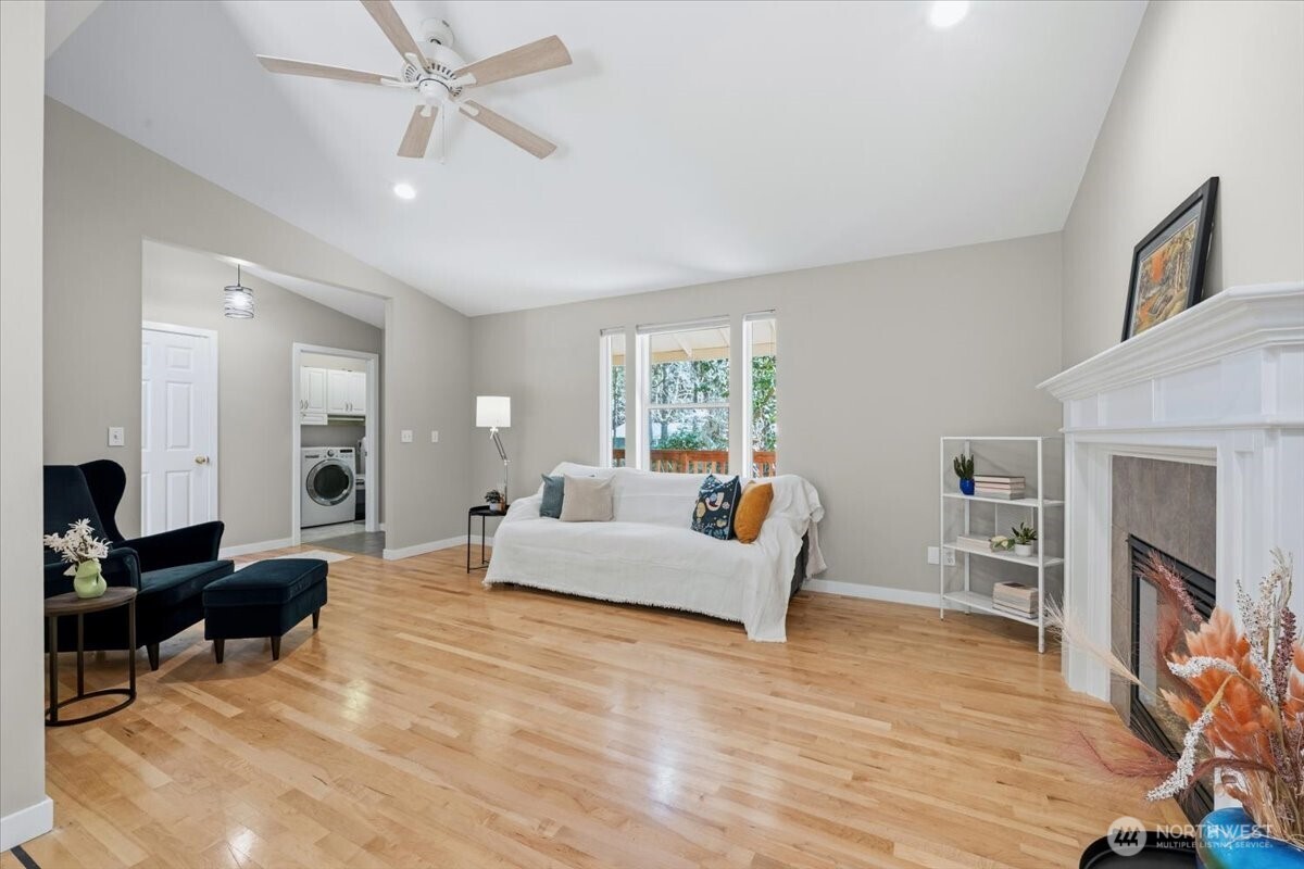 879 Kamus Way Fox Island WA 98333