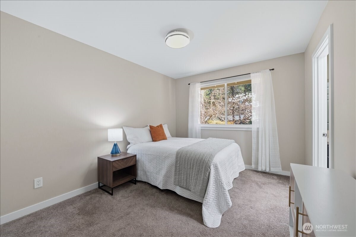 879 Kamus Way Fox Island WA 98333