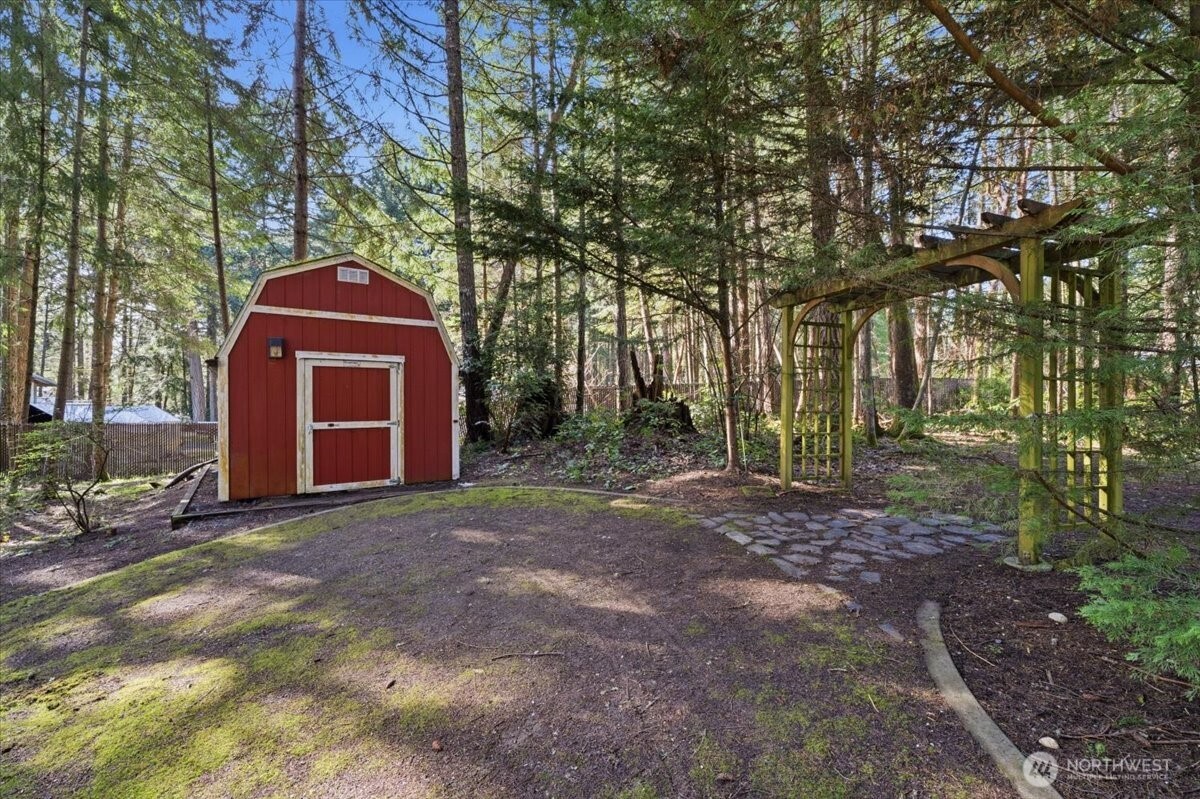 879 Kamus Way Fox Island WA 98333