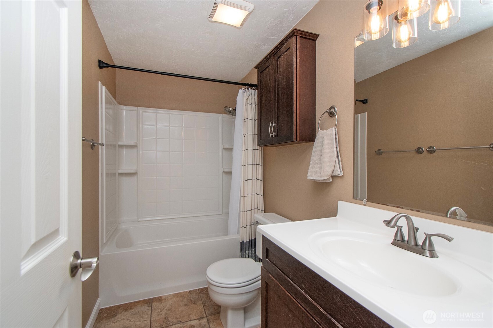 221 Mccomb Lane Sequim WA 98382