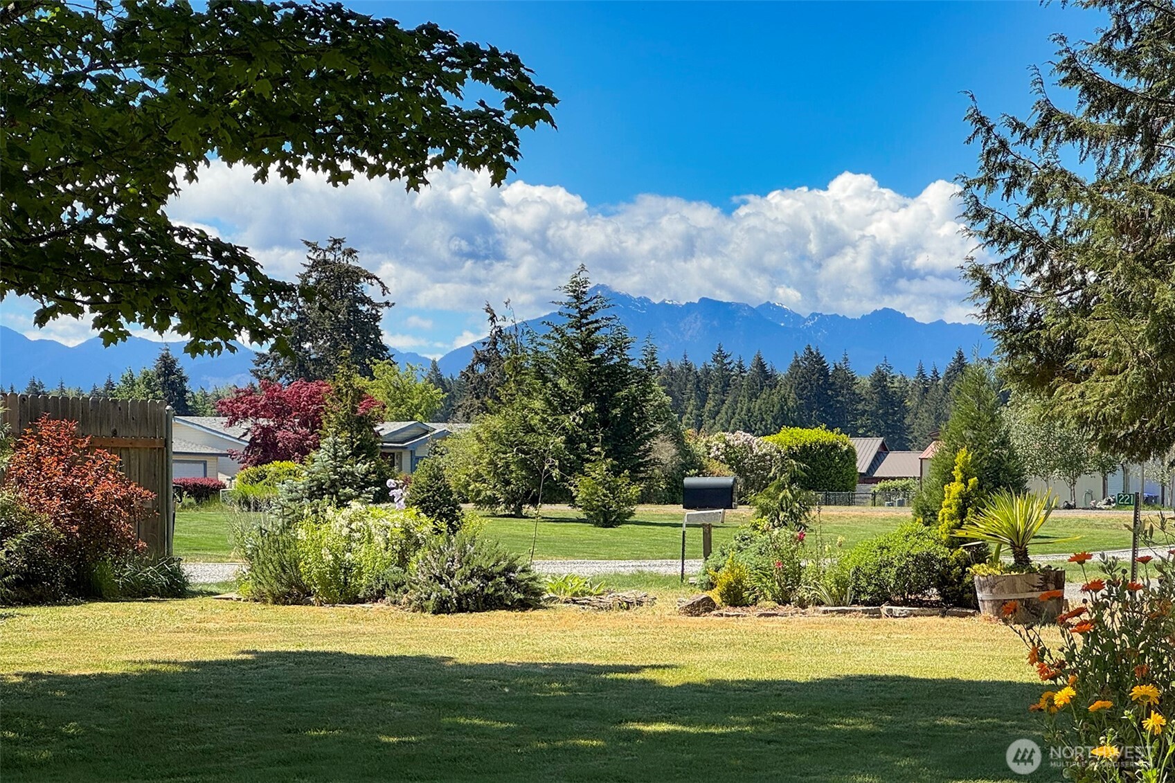 221 Mccomb Lane Sequim WA 98382
