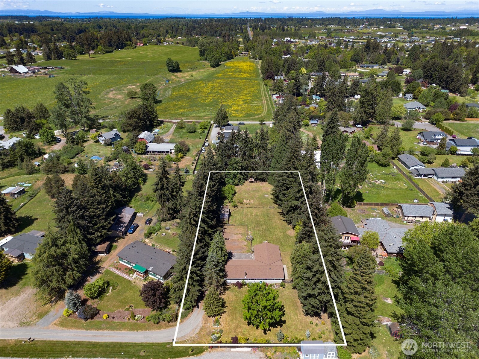 221 Mccomb Lane Sequim WA 98382
