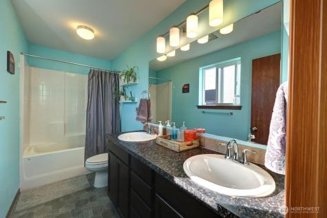 27000 Sandridge Road Ocean Park WA 98640