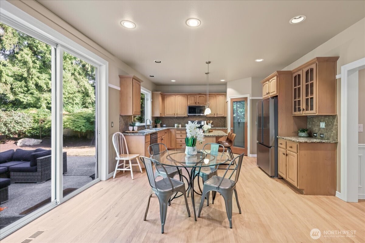 11526 160th Court NE Redmond WA 98052
