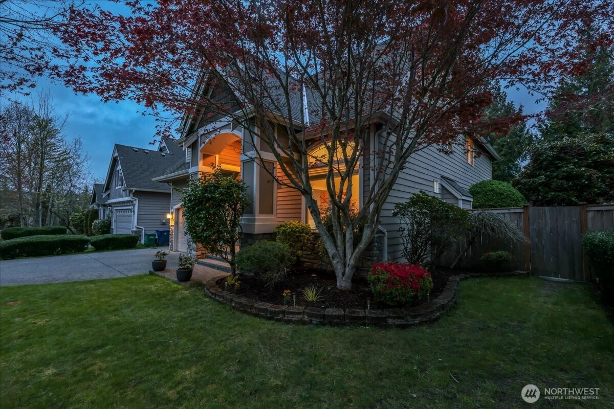 11526 160th Court NE Redmond WA 98052
