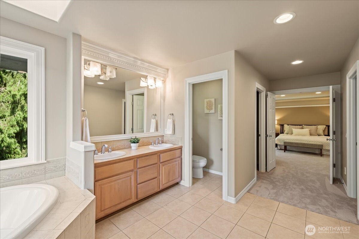 11526 160th Court NE Redmond WA 98052
