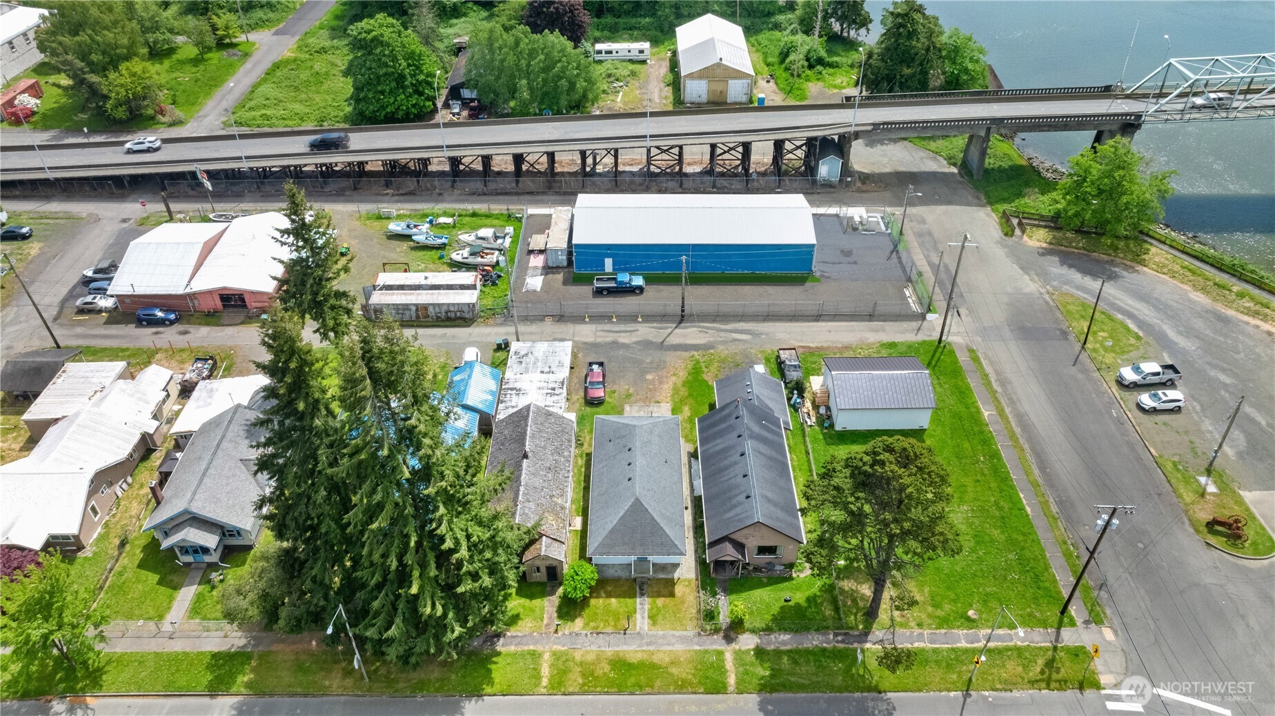 2006 Sumner Avenue Hoquiam WA 98550