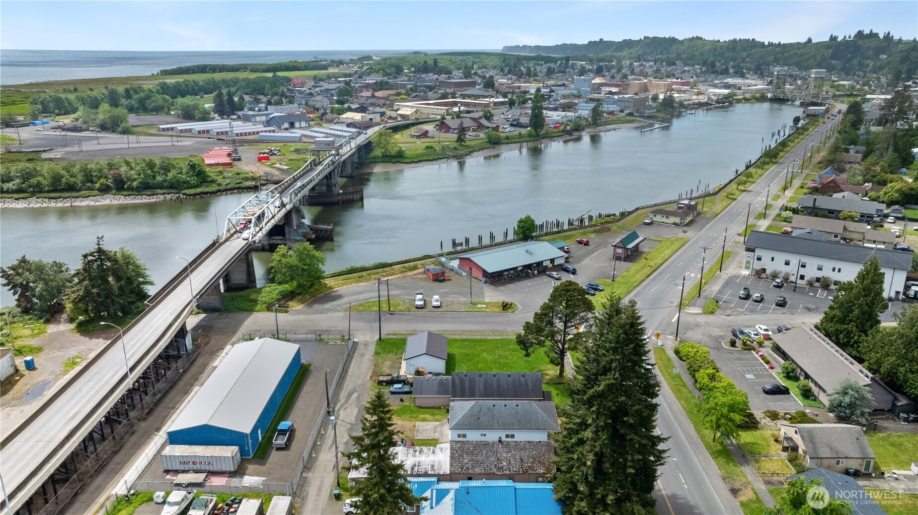 2006 Sumner Avenue Hoquiam WA 98550