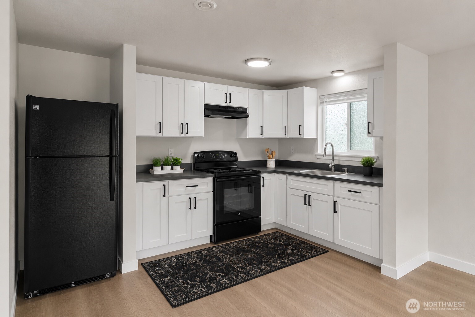 2006 Sumner Avenue Hoquiam WA 98550