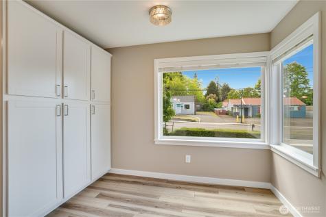 7611 27th Street W Tacoma WA 98466