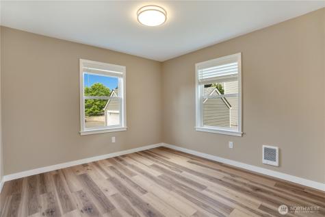 7611 27th Street W Tacoma WA 98466