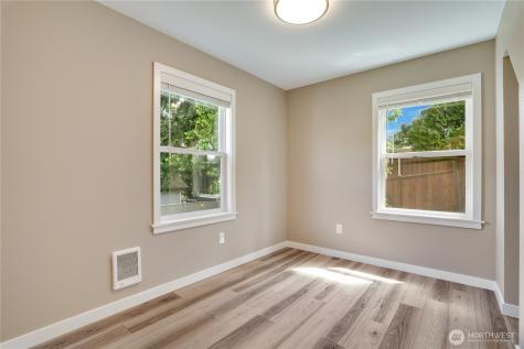 7611 27th Street W Tacoma WA 98466