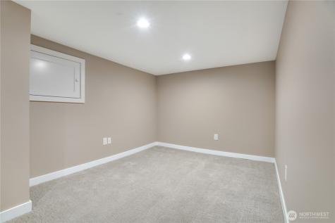 7611 27th Street W Tacoma WA 98466