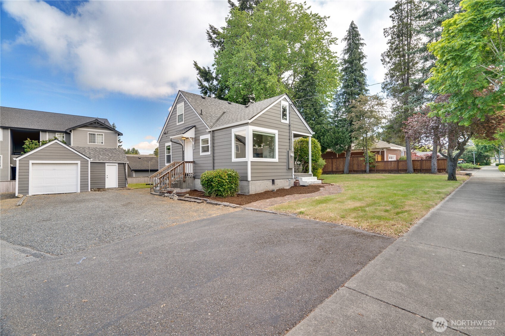 7611 27th Street W Tacoma WA 98466