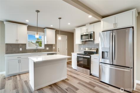 7611 27th Street W Tacoma WA 98466