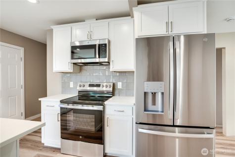 7611 27th Street W Tacoma WA 98466