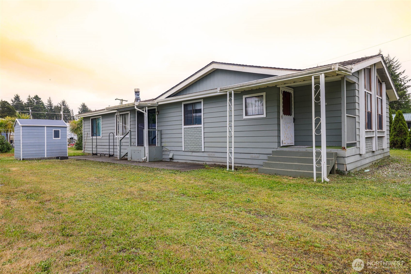 1845 S Montesano Street Westport WA 98595