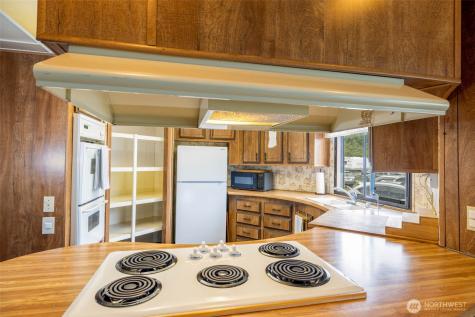 1845 S Montesano Street Westport WA 98595