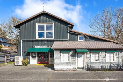 141 Parfitt Way SW Bainbridge Island WA 98110