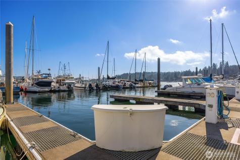 141 Parfitt Way SW Bainbridge Island WA 98110
