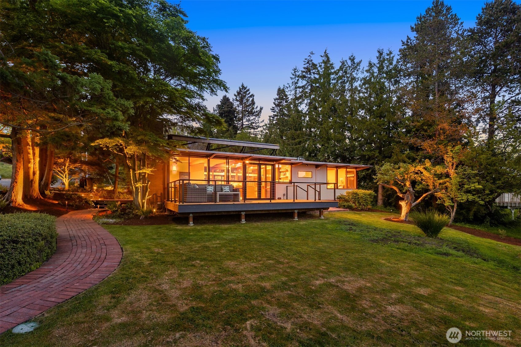 1360 SW 175th Street Normandy Park WA 98166