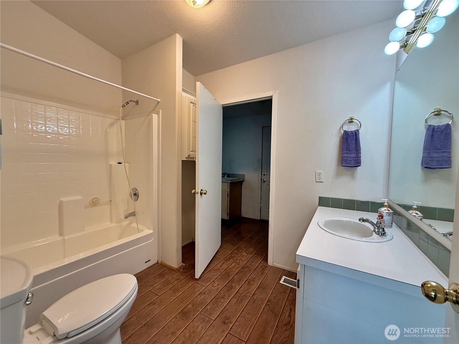 104 Maulwee Drive Silver Creek WA 98585