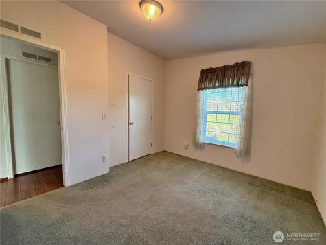 104 Maulwee Drive Silver Creek WA 98585
