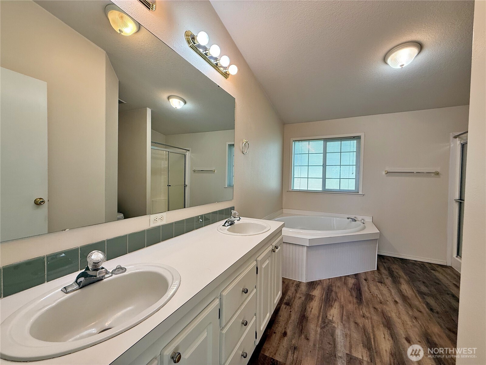 104 Maulwee Drive Silver Creek WA 98585