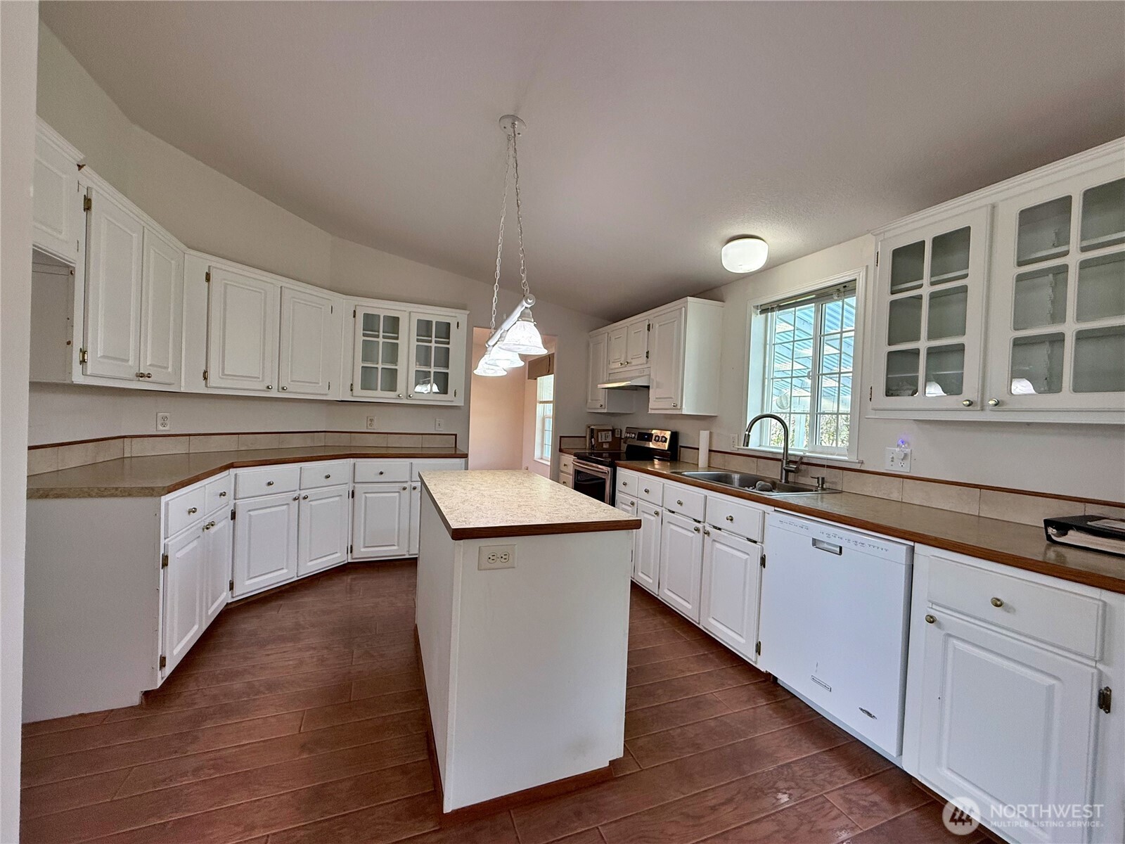 104 Maulwee Drive Silver Creek WA 98585