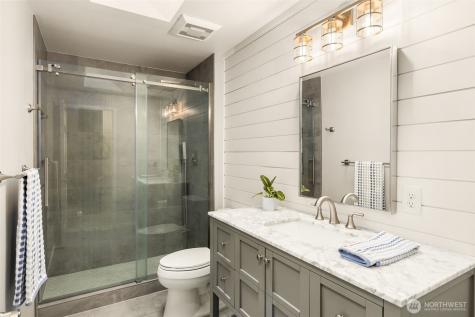 24109 SE 44th Court Sammamish WA 98029