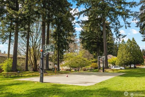 24109 SE 44th Court Sammamish WA 98029