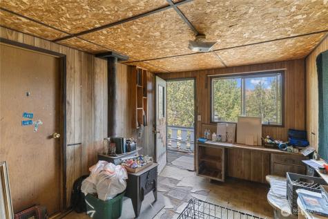 653 Ellemeham Mountain Road Oroville WA 98844