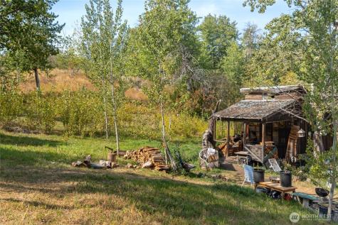 653 Ellemeham Mountain Road Oroville WA 98844