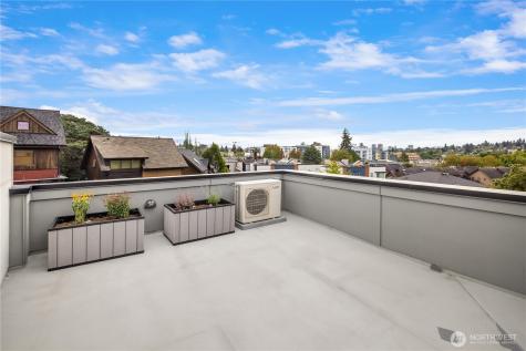 7439 Latona Avenue NE Seattle WA 98115