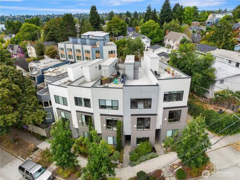 7439 Latona Avenue NE Seattle WA 98115
